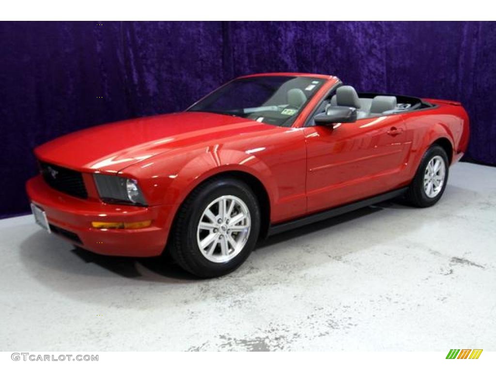 2007 Mustang V6 Premium Convertible - Torch Red / Light Graphite photo #35
