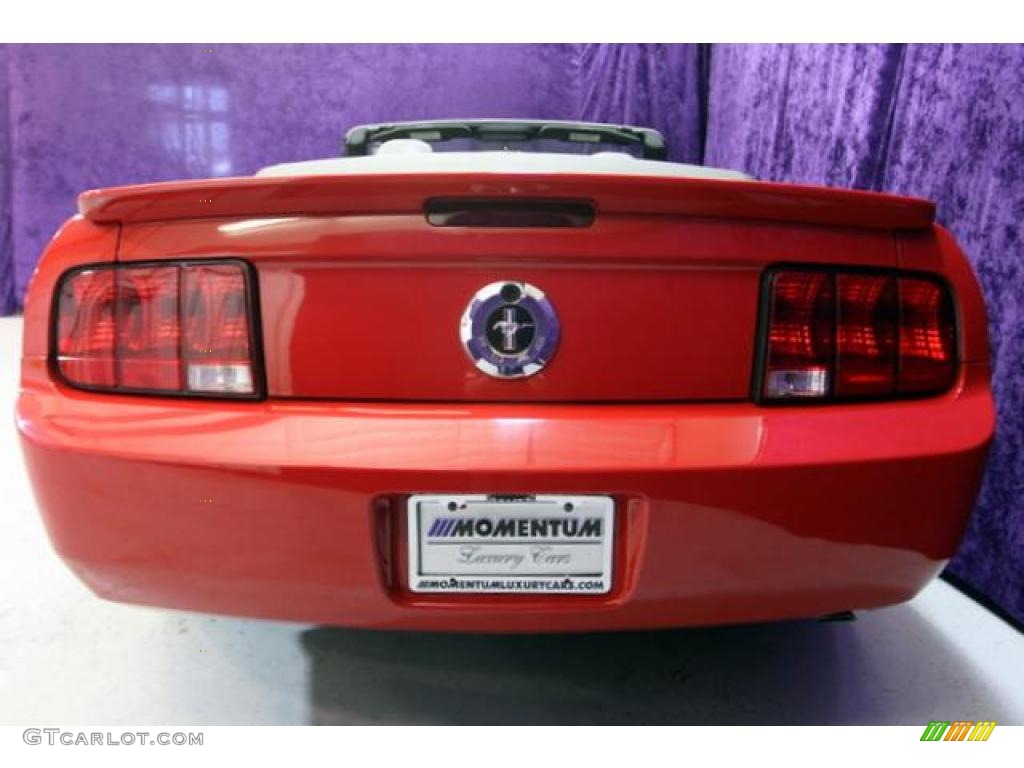 2007 Mustang V6 Premium Convertible - Torch Red / Light Graphite photo #37