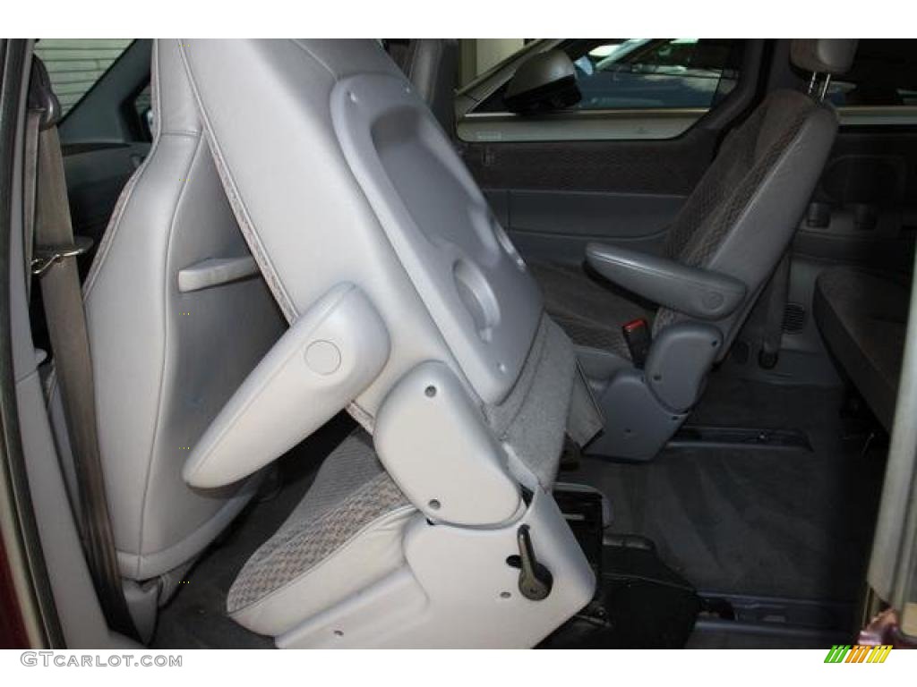 1998 Grand Voyager SE - Deep Cranberry Pearl / Silver Fern photo #19