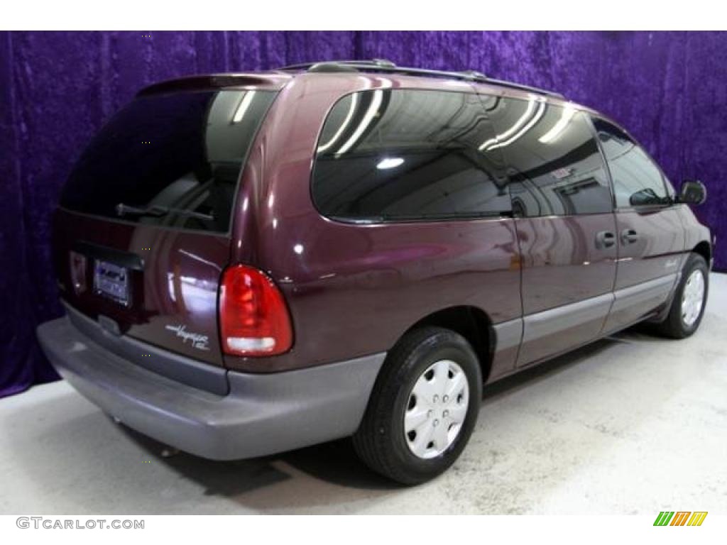1998 Grand Voyager SE - Deep Cranberry Pearl / Silver Fern photo #26