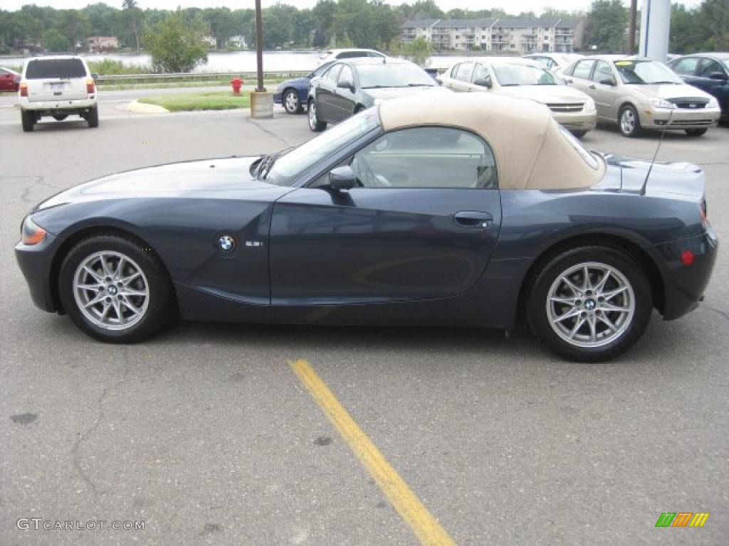 2004 Z4 2.5i Roadster - Toledo Blue Metallic / Beige photo #6