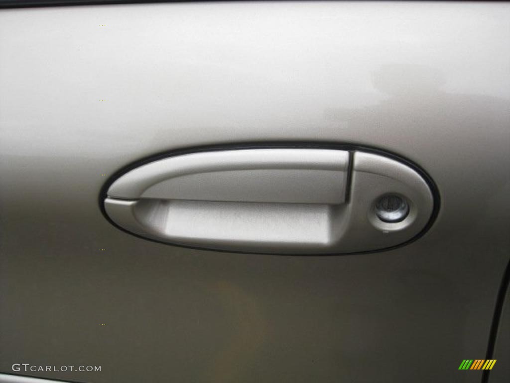 2001 Taurus SE - Harvest Gold Metallic / Medium Parchment photo #14