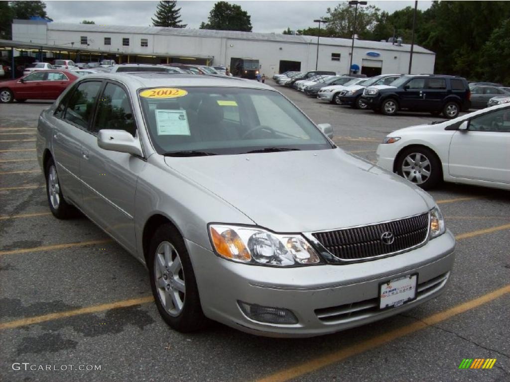 Lunar Mist Metallic Toyota Avalon