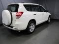 Super White - RAV4 4WD Photo No. 3