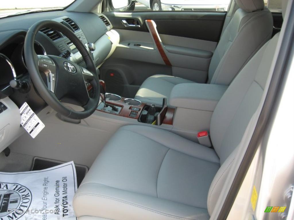 2010 Highlander Limited - Classic Silver Metallic / Ash photo #11