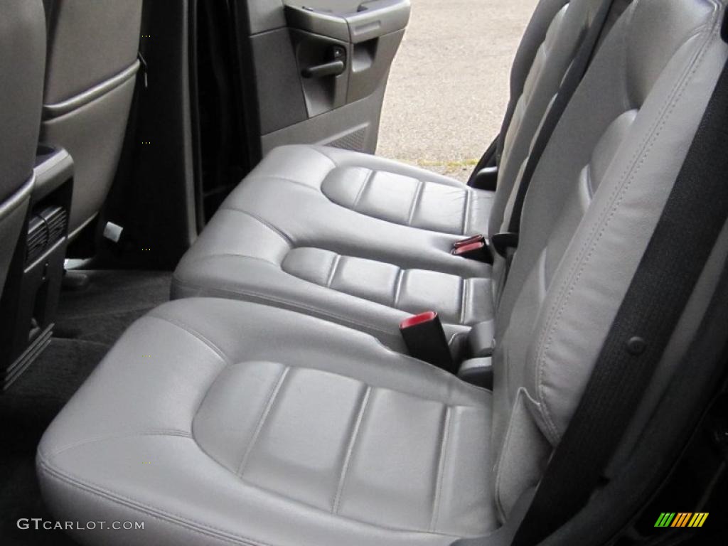 2005 Explorer XLT 4x4 - Black / Graphite photo #20