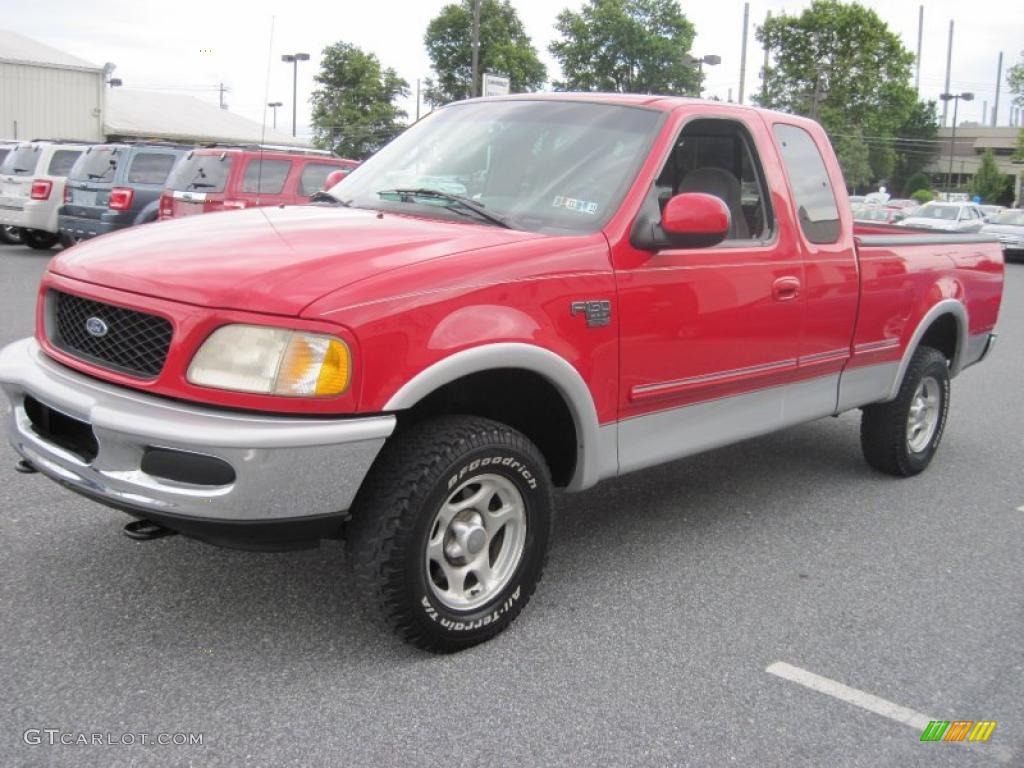 1998 F150 XLT SuperCab 4x4 - Bright Red / Medium Graphite photo #3