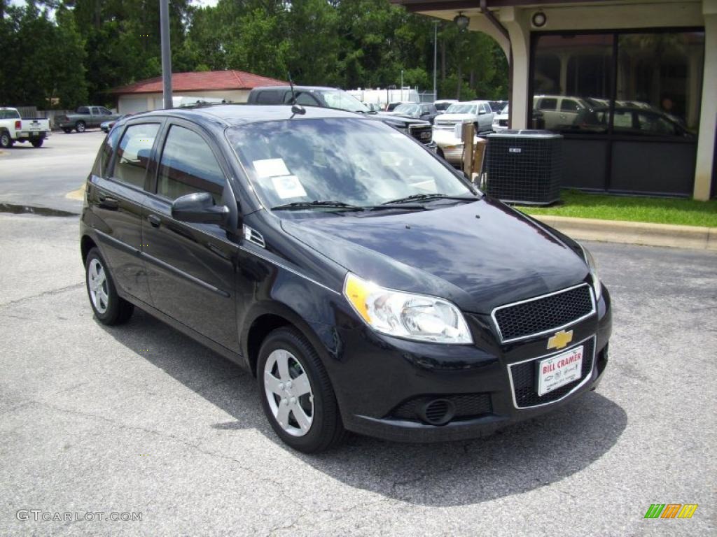 2010 Aveo Aveo5 LT - Black Granite / Charcoal photo #10
