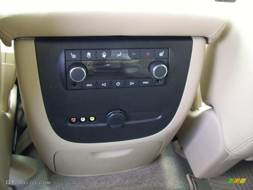 2011 Suburban LTZ - Summit White / Light Cashmere/Dark Cashmere photo #7