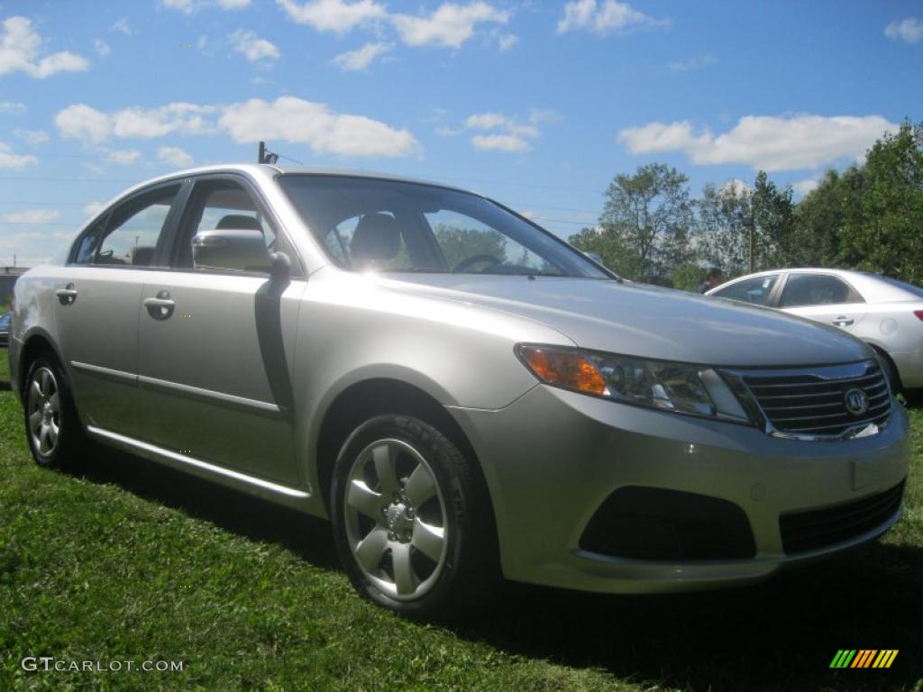 2010 Optima LX - Bright Silver / Gray photo #14