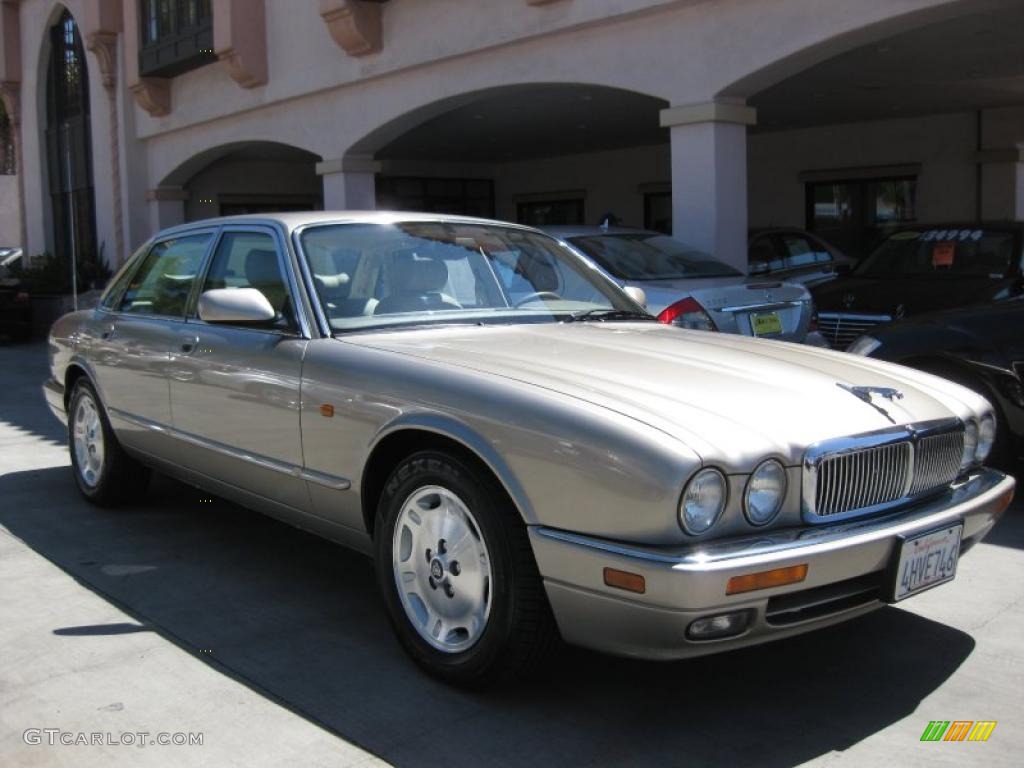 1996 XJ XJ6 - Topaz Metallic / Oatmeal photo #1