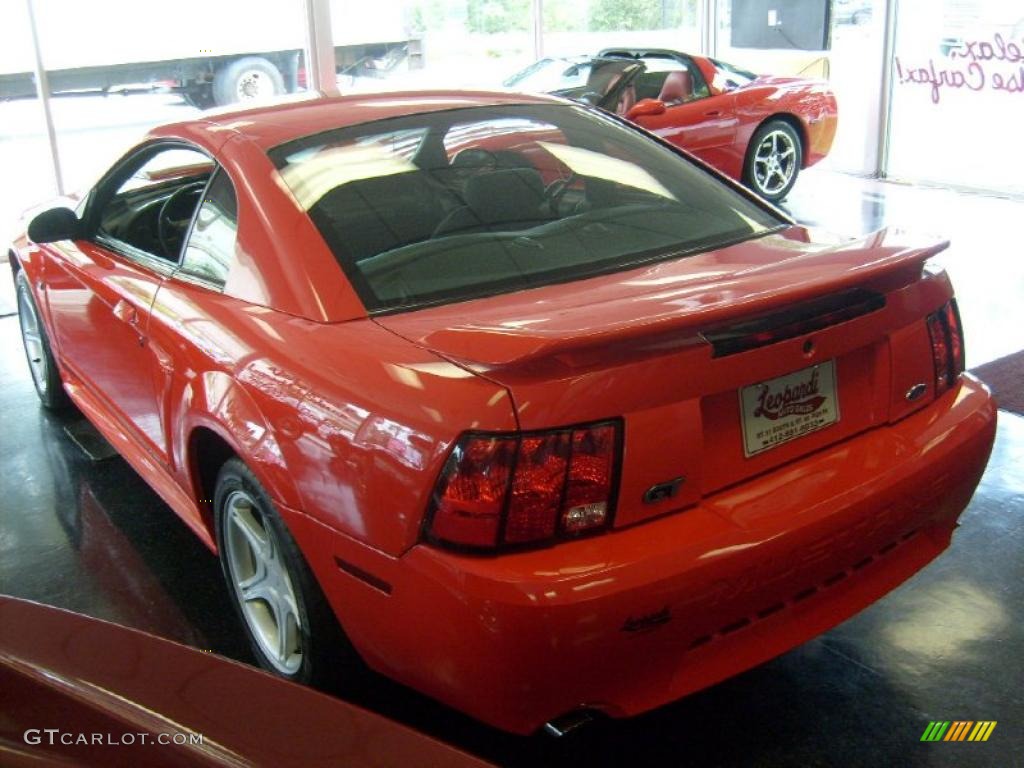 2001 Mustang GT Coupe - Performance Red / Dark Charcoal photo #7