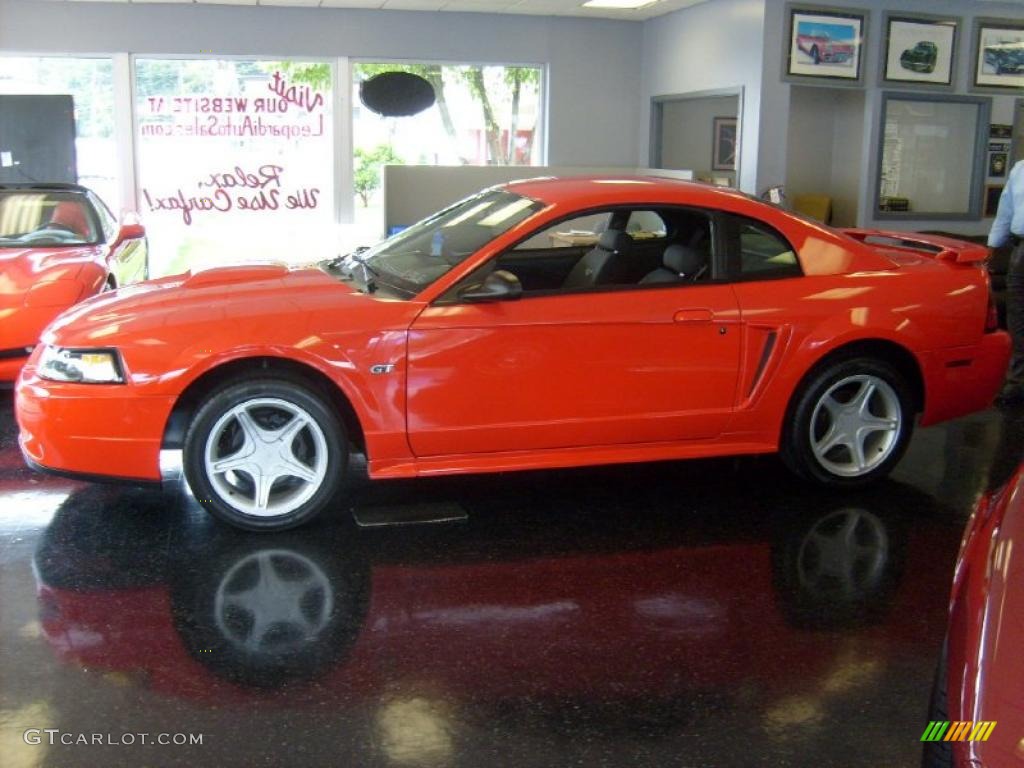 2001 Mustang GT Coupe - Performance Red / Dark Charcoal photo #8