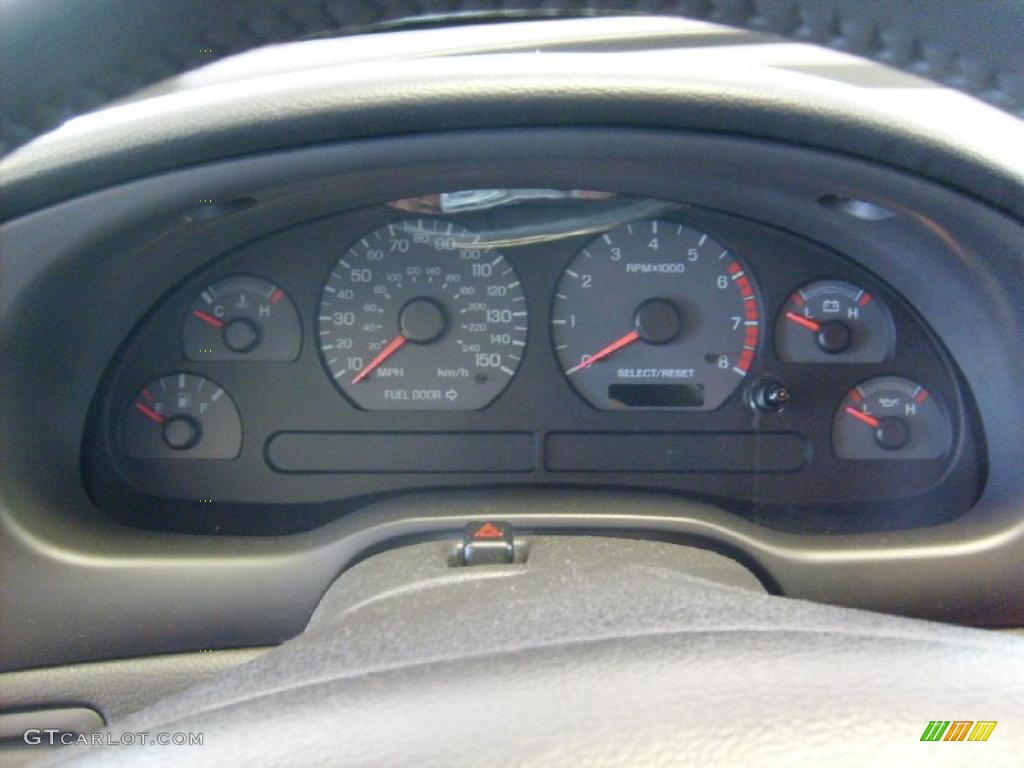 2001 Mustang GT Coupe - Performance Red / Dark Charcoal photo #24