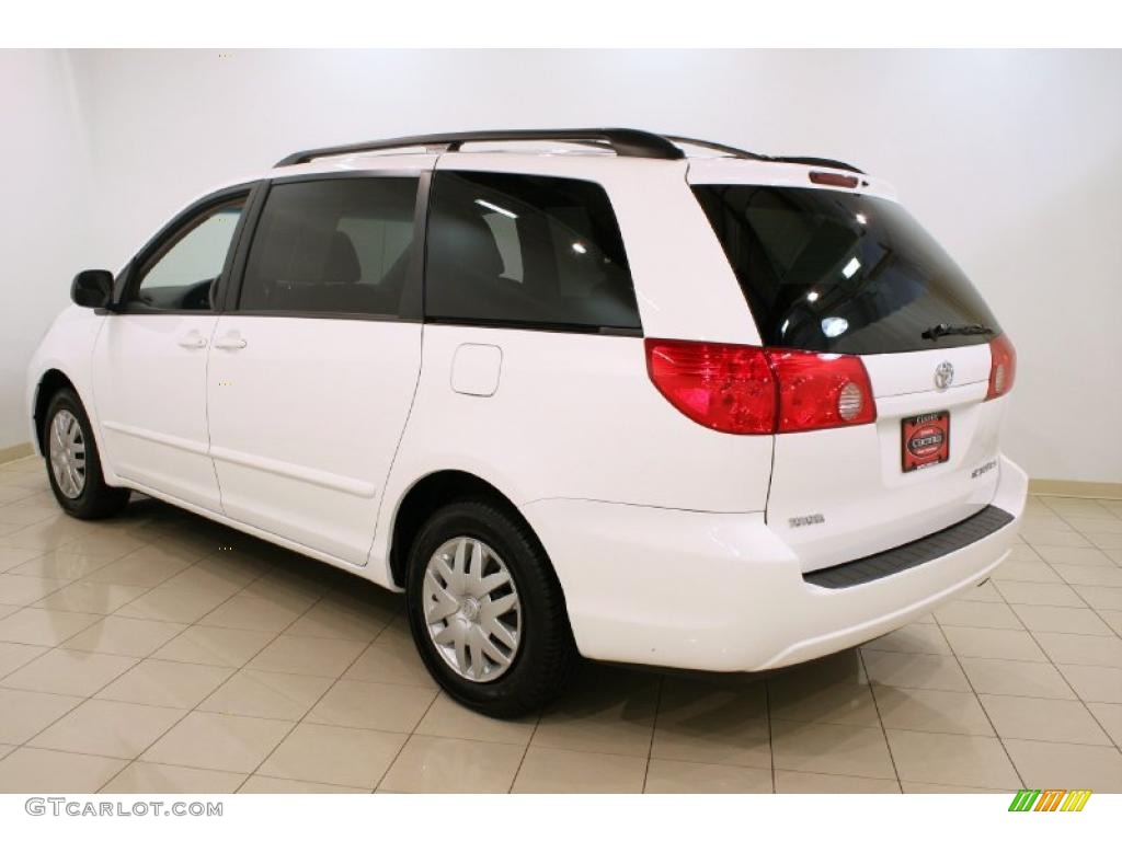 2010 Sienna LE - Super White / Taupe photo #5