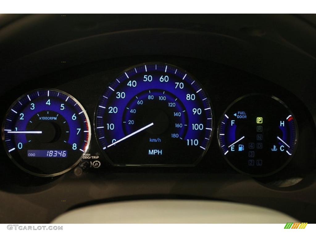 2010 Sienna LE - Super White / Taupe photo #13