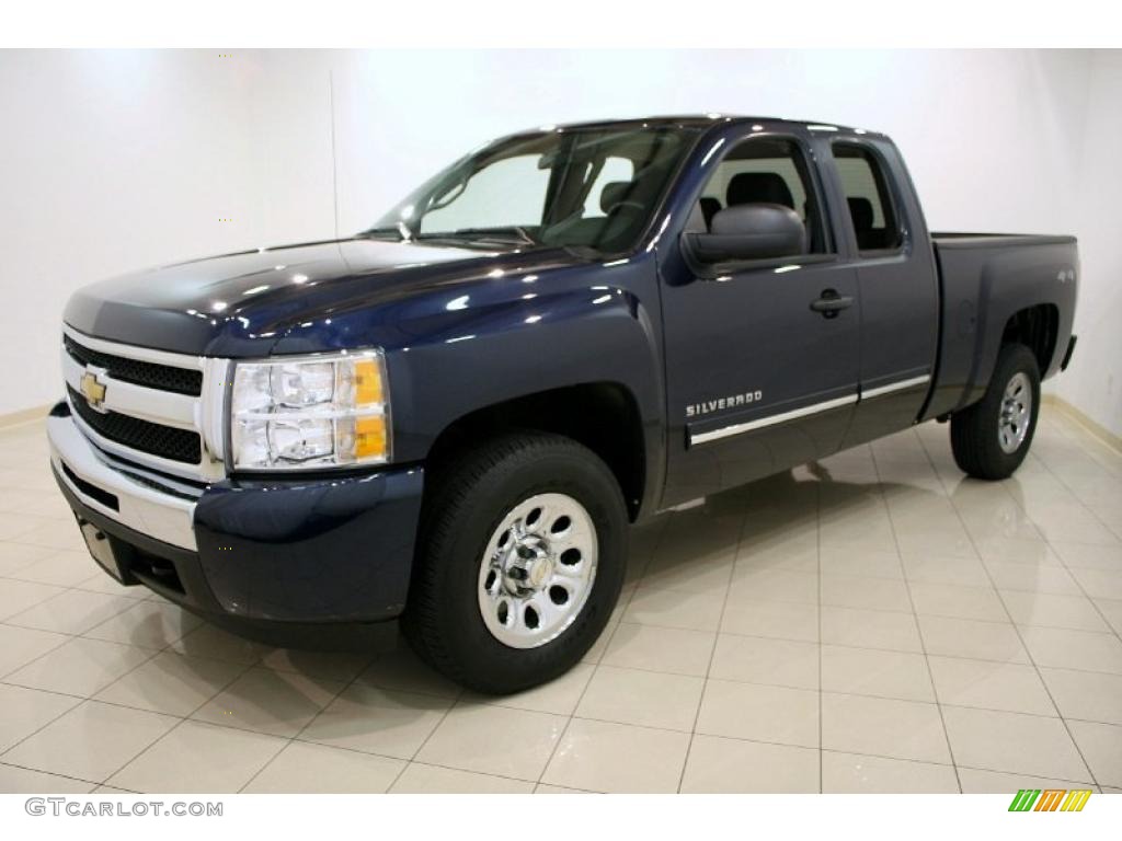 2010 Silverado 1500 LT Extended Cab 4x4 - Imperial Blue Metallic / Ebony photo #3