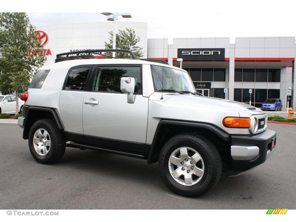 Titanium Metallic Toyota FJ Cruiser