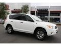 Super White - RAV4 4WD Photo No. 1