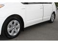Super White - Prius Hybrid Photo No. 24