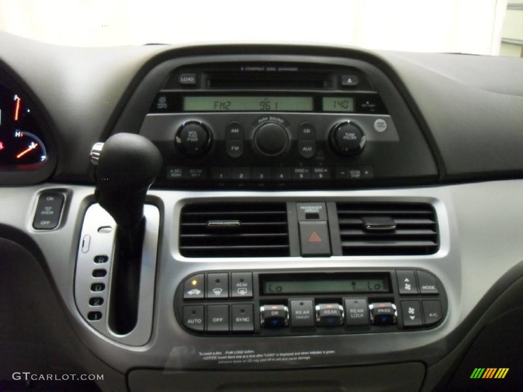 2010 Odyssey EX - Alabaster Silver Metallic / Gray photo #13