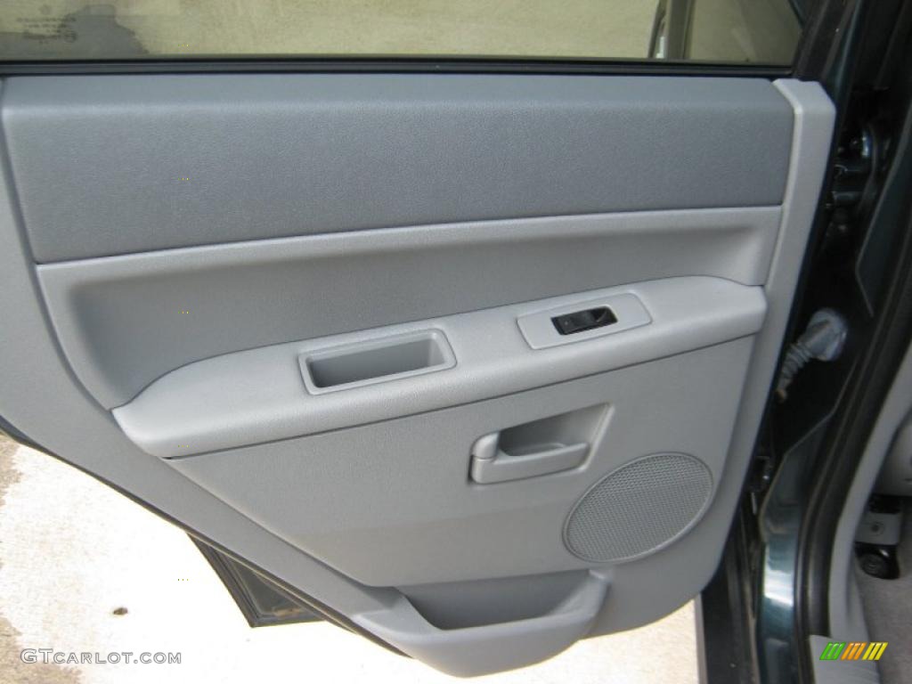 2005 Grand Cherokee Laredo - Deep Beryl Green Pearl / Medium Slate Gray photo #16