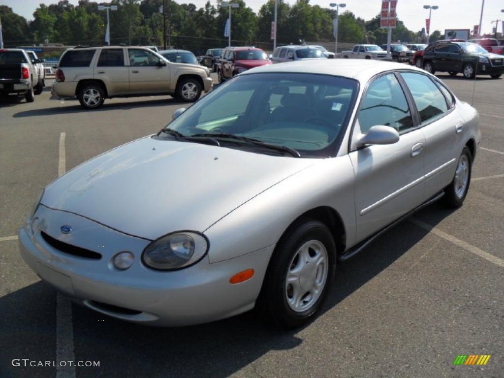 1996 Taurus GL - Silver Frost Metallic / Graphite photo #1