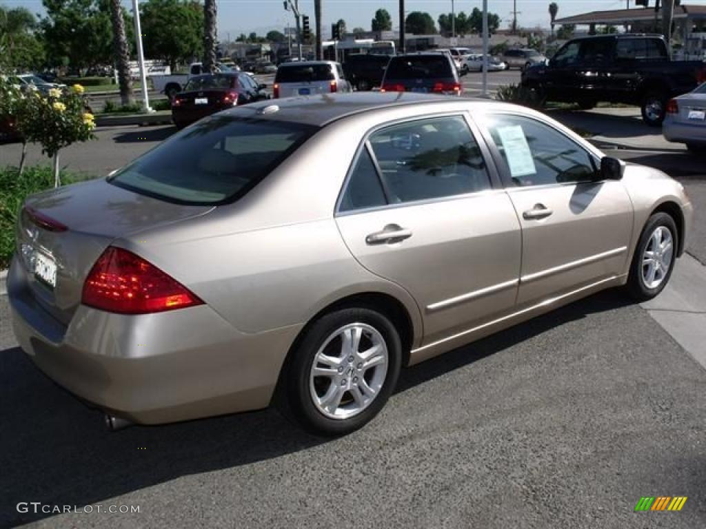 2007 Accord EX-L Sedan - Desert Mist Metallic / Ivory photo #7