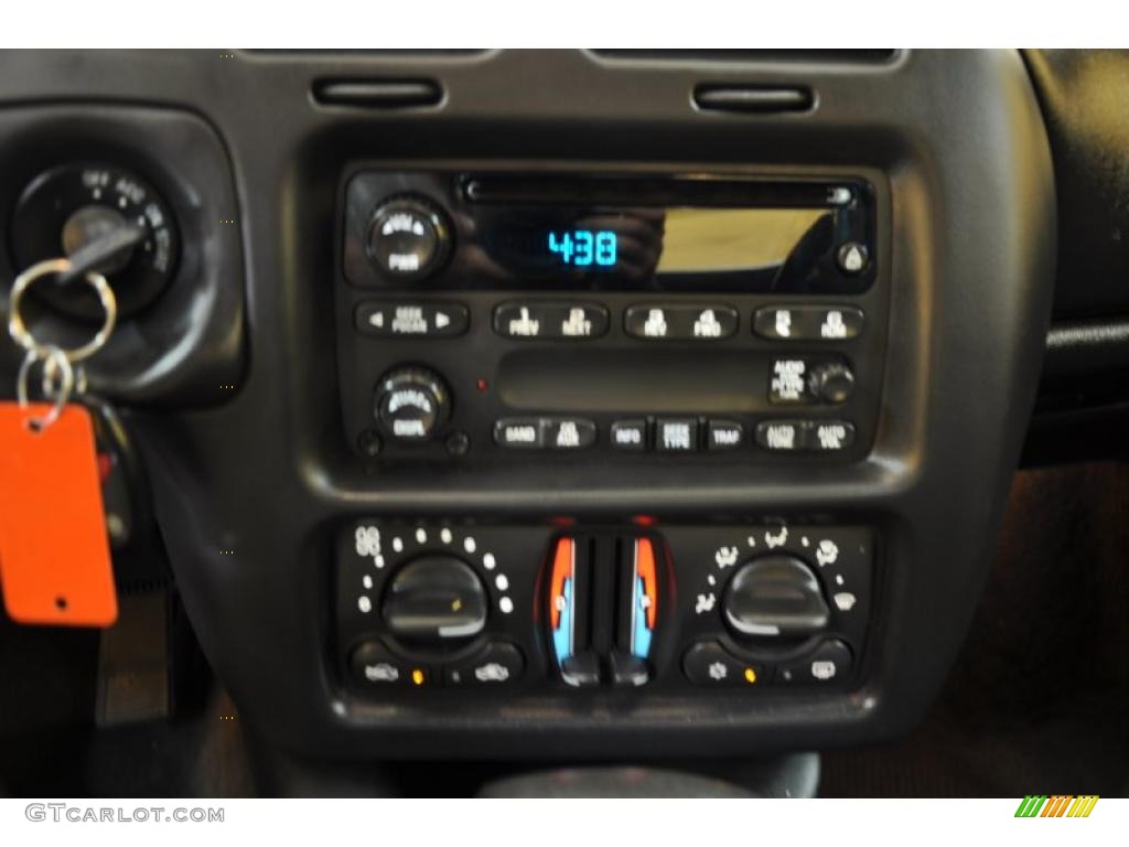 2005 Monte Carlo Supercharged SS - Black / Ebony photo #8