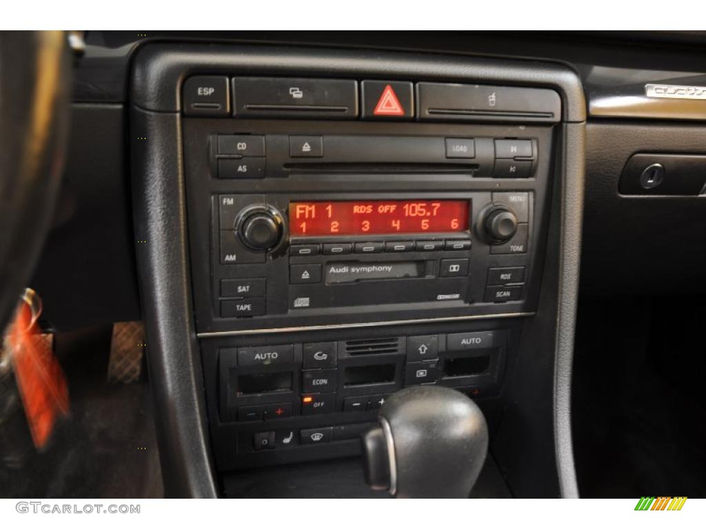 2004 A4 1.8T quattro Sedan - Light Silver Metallic / Ebony photo #8