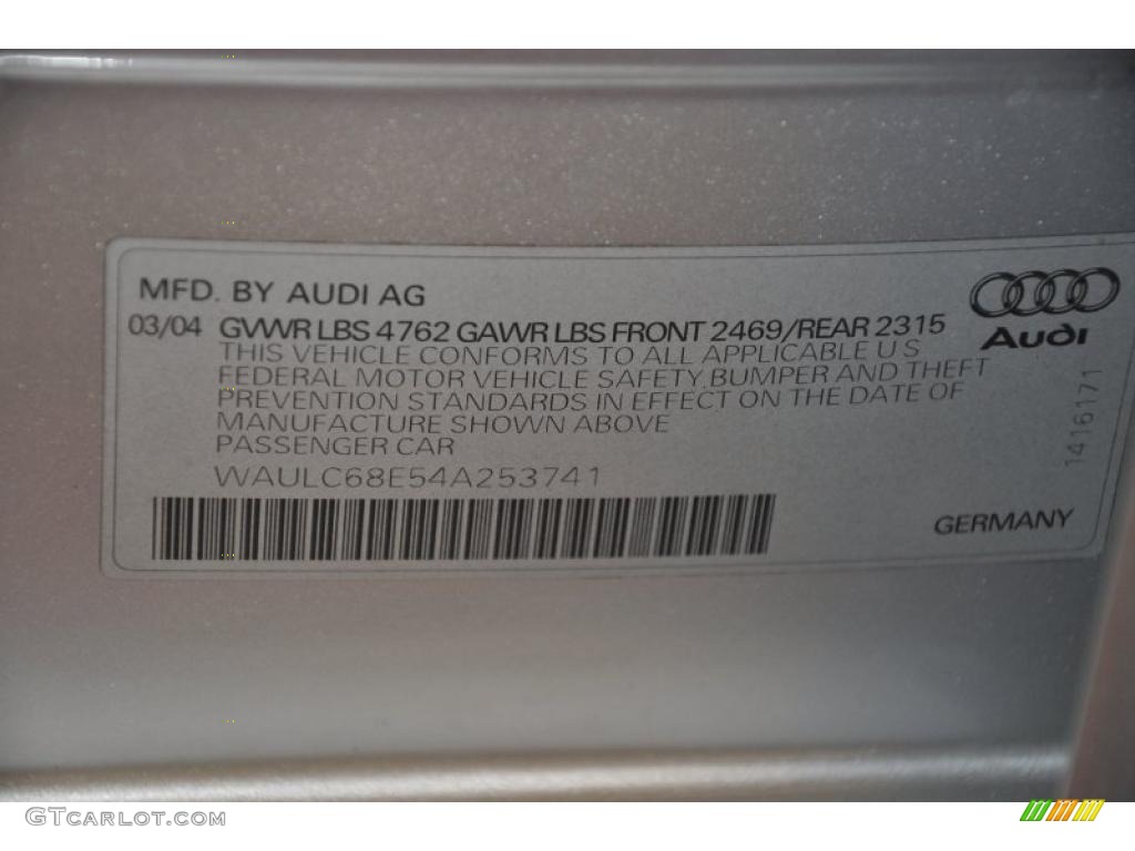 2004 A4 1.8T quattro Sedan - Light Silver Metallic / Ebony photo #10