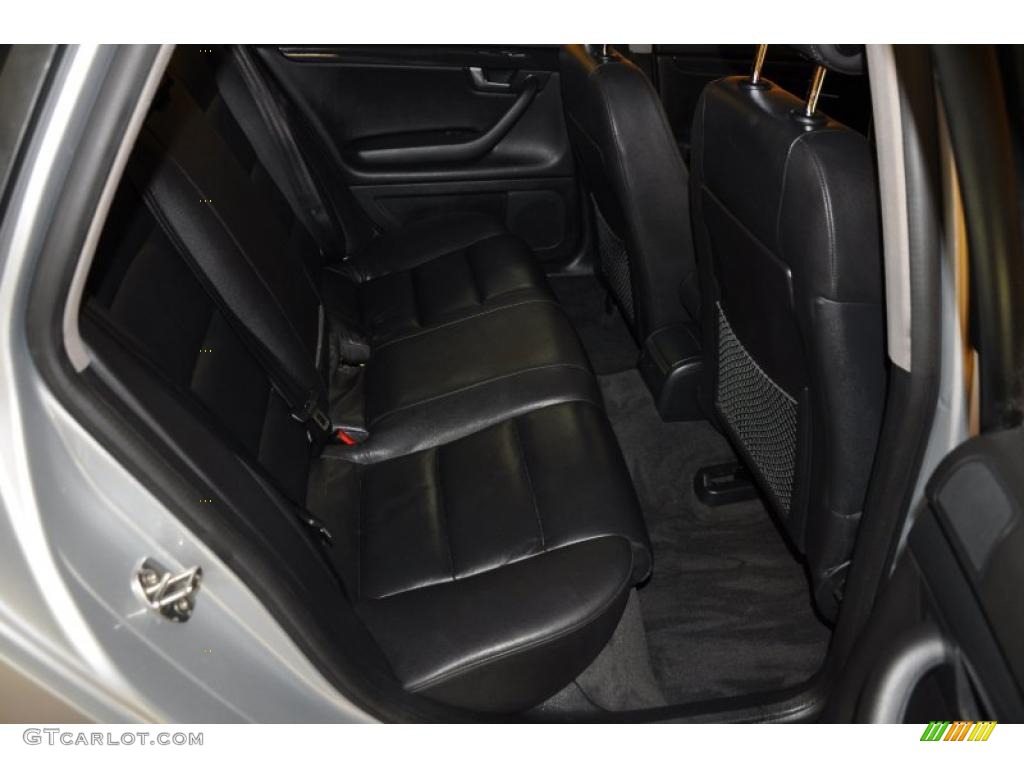 2004 A4 1.8T quattro Sedan - Light Silver Metallic / Ebony photo #16