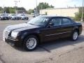 Brilliant Black - 300 Touring Photo No. 4
