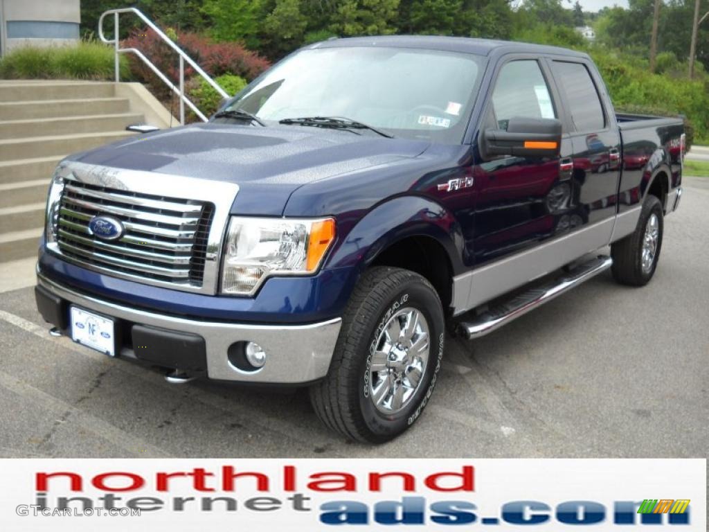 2010 F150 XLT SuperCrew 4x4 - Dark Blue Pearl Metallic / Medium Stone photo #2