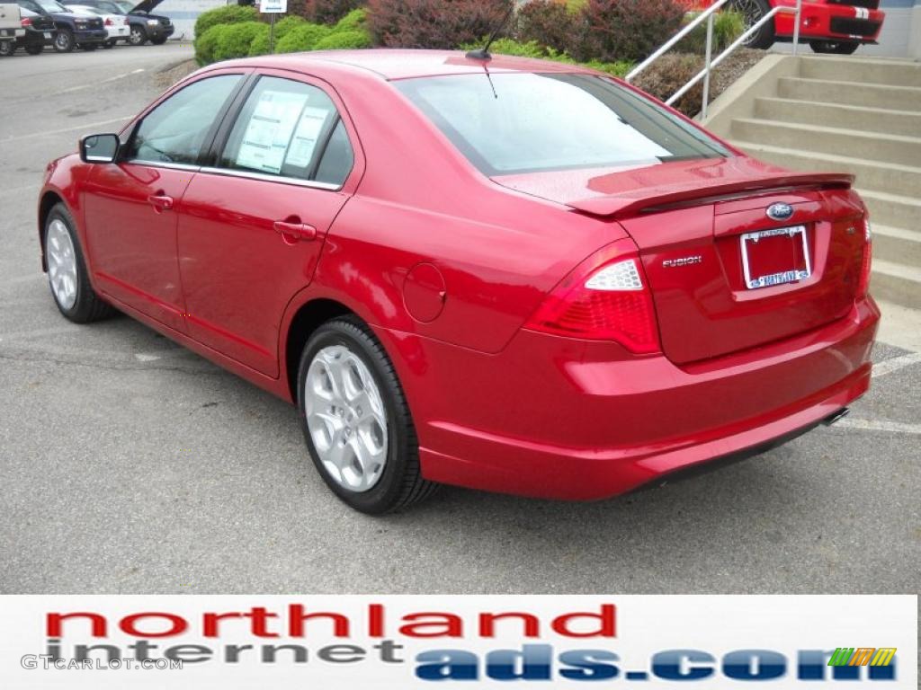 2011 Fusion SE - Red Candy Metallic / Charcoal Black photo #8