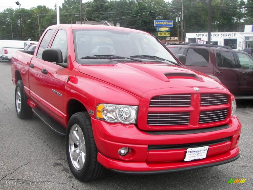 2004 Ram 1500 SLT Quad Cab 4x4 - Flame Red / Dark Slate Gray photo #2