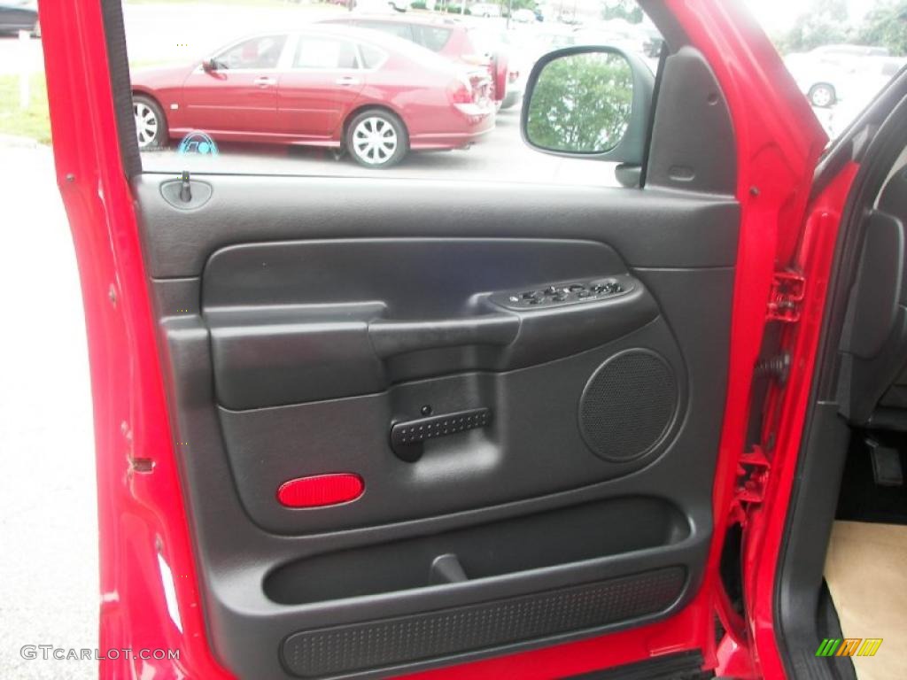 2004 Ram 1500 SLT Quad Cab 4x4 - Flame Red / Dark Slate Gray photo #13