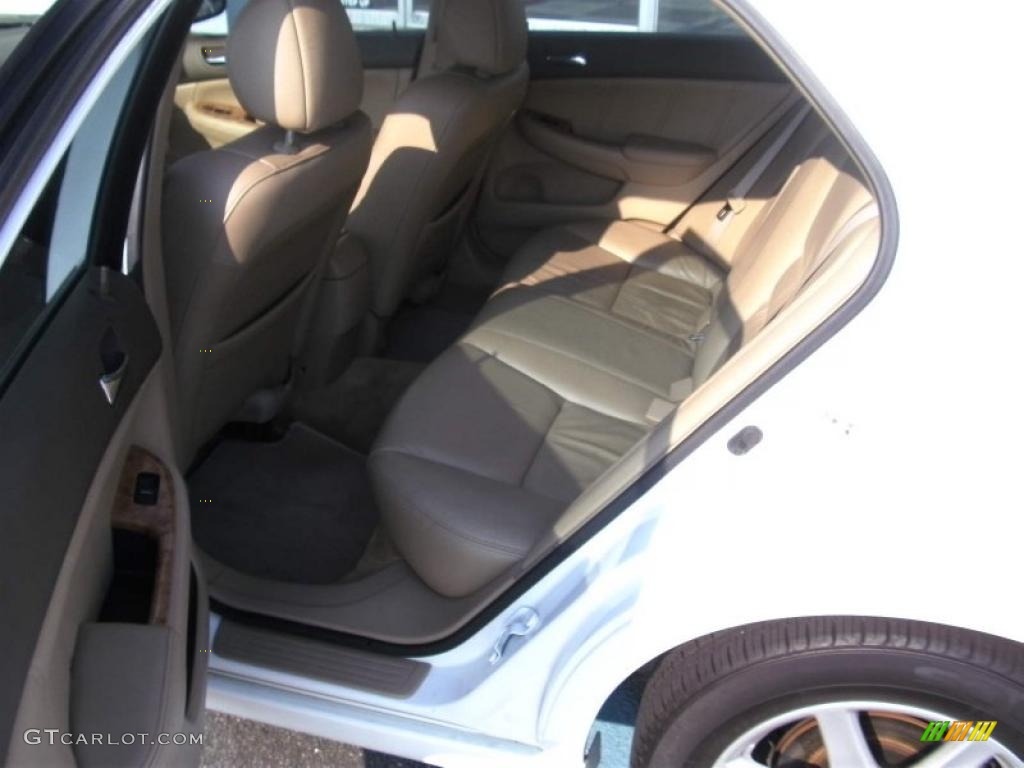 2003 Accord EX V6 Sedan - Taffeta White / Ivory photo #4