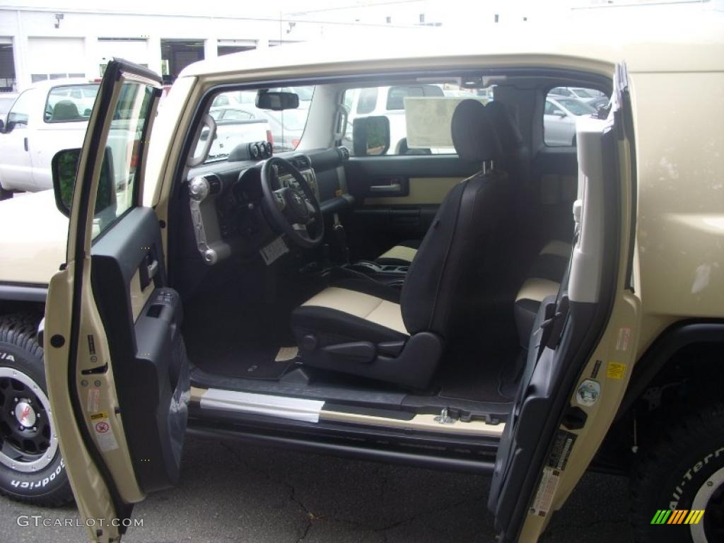 2010 FJ Cruiser Trail Teams Special Edition 4WD - Sandstorm / Dark Charcoal/Beige photo #14