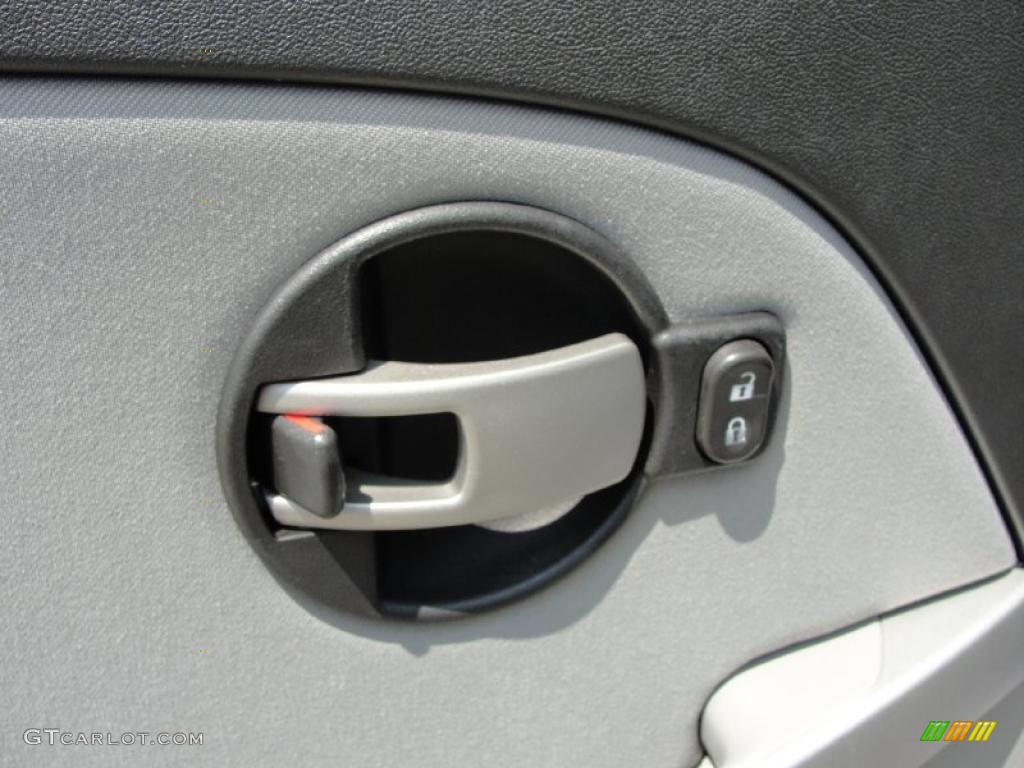 2005 Equinox LT - Dark Silver Metallic / Light Gray photo #34