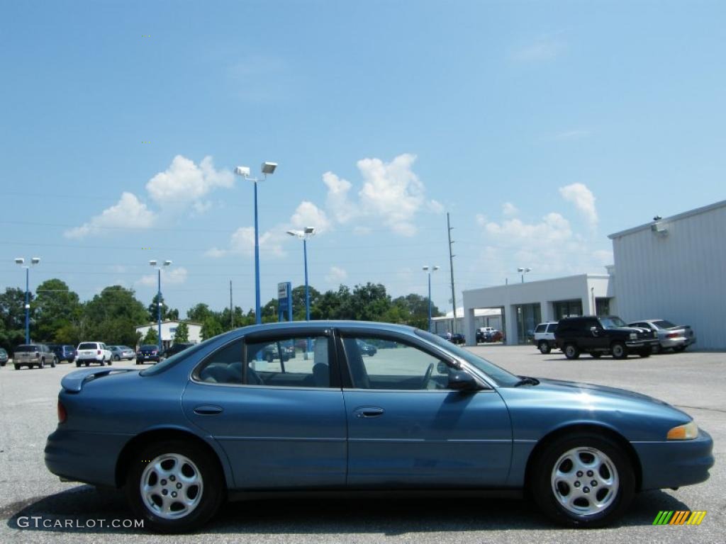 1998 Intrigue  - Blue Metallic / Gray photo #6