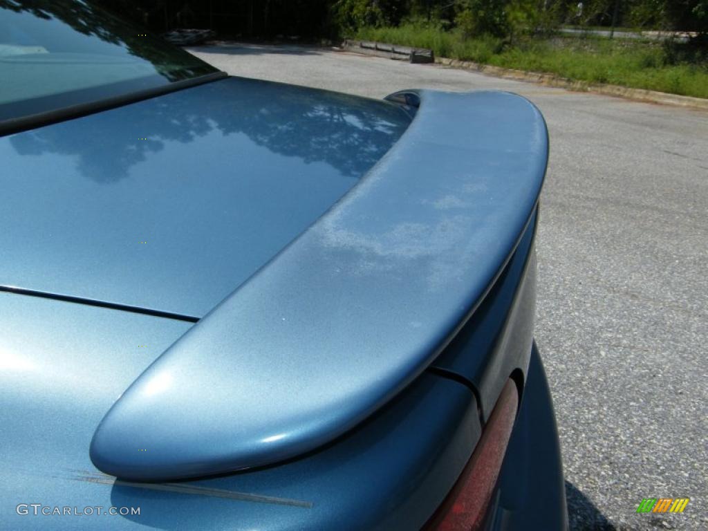 1998 Intrigue  - Blue Metallic / Gray photo #11