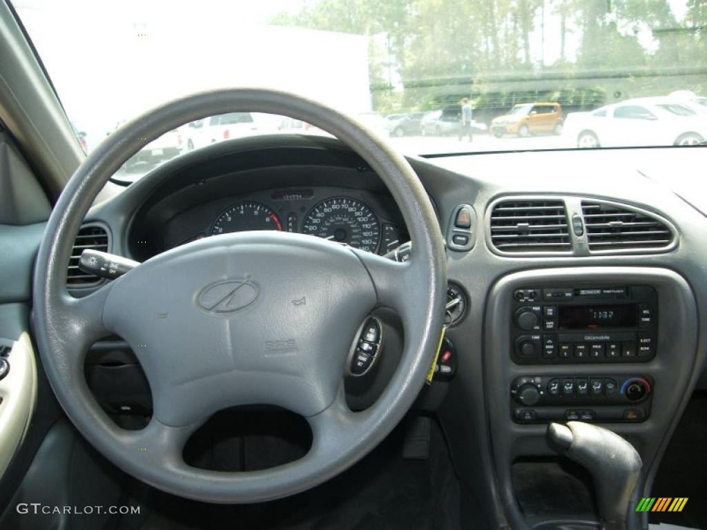 1998 Intrigue  - Blue Metallic / Gray photo #19