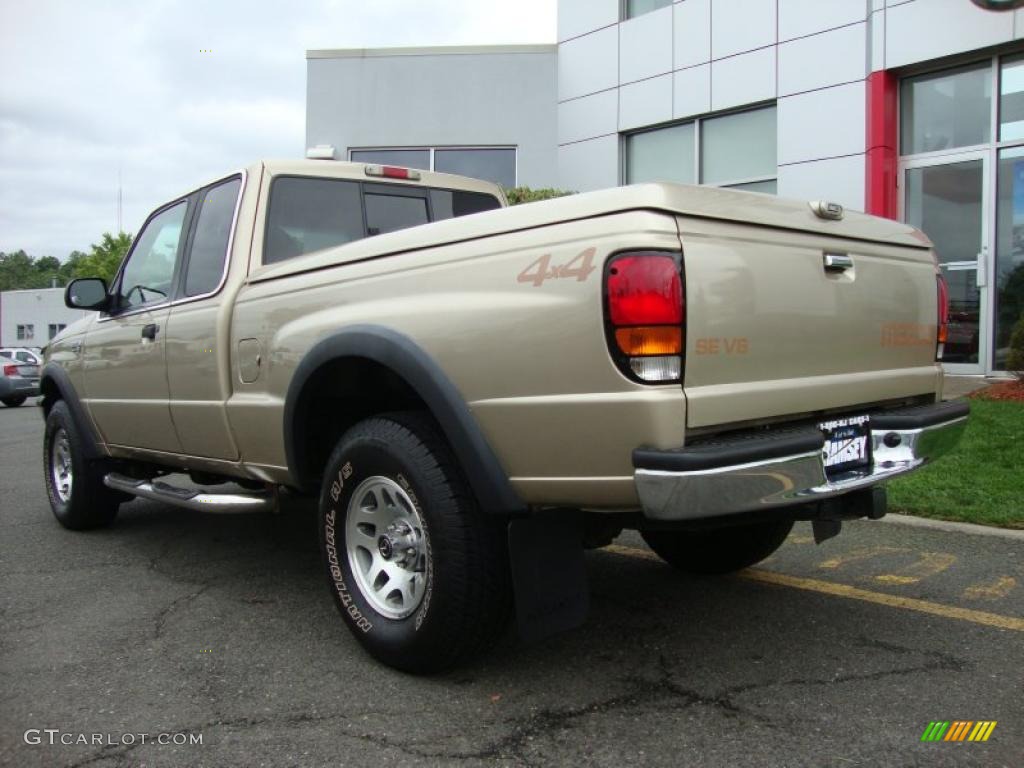 2000 B-Series Truck B4000 SE Extended Cab 4x4 - Harvest Gold Metallic / Tan photo #13