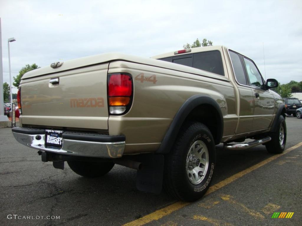 2000 B-Series Truck B4000 SE Extended Cab 4x4 - Harvest Gold Metallic / Tan photo #15