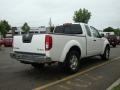 Avalanche White - Frontier SE King Cab 4x4 Photo No. 6