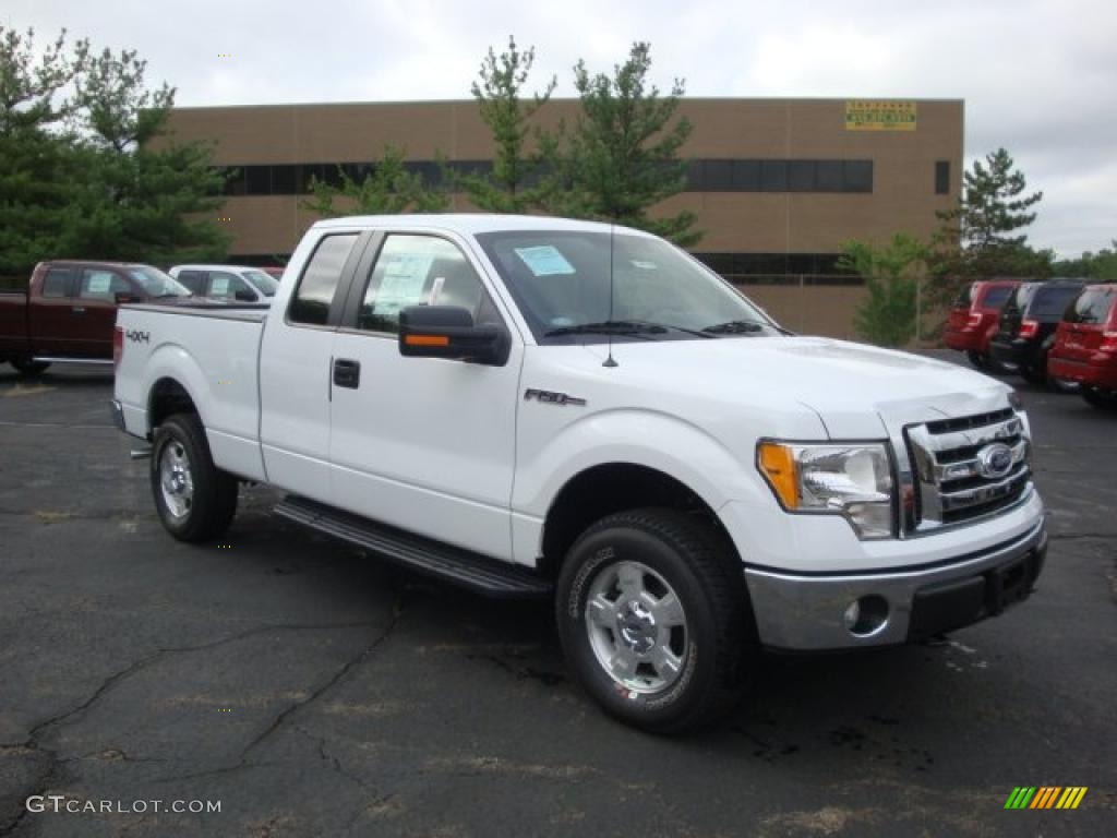 Oxford White Ford F150