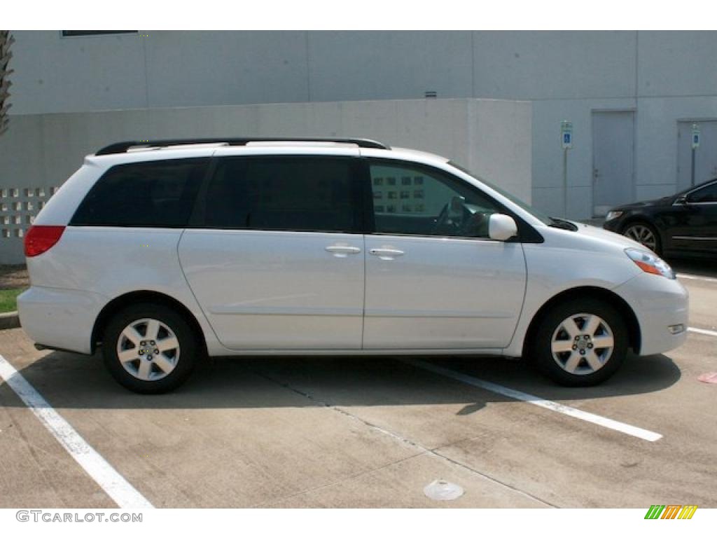 2007 Sienna XLE - Arctic Frost Pearl White / Stone photo #4