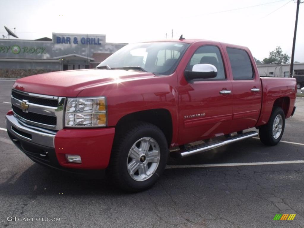 2011 Silverado 1500 LT Crew Cab - Victory Red / Light Cashmere/Ebony photo #3