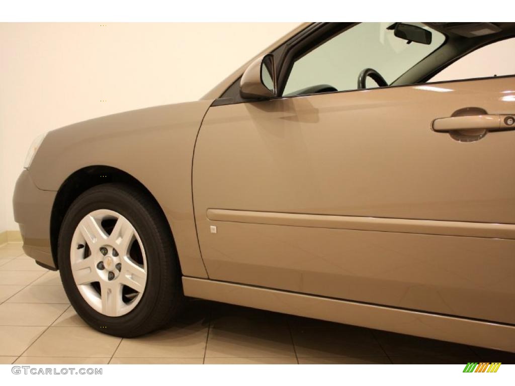 2007 Malibu LT Sedan - Sandstone Metallic / Ebony Black photo #24
